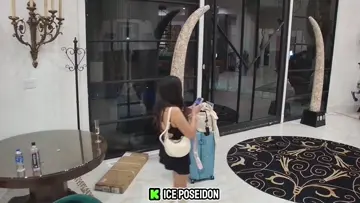 😂
